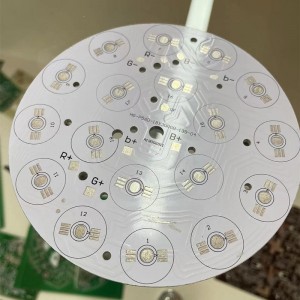 優れた熱散逸性能を備えた高品質のLEDアルミニウムPCB